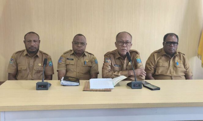 
 Pemprov Papua Pegunungan Bantah Tuduhan APBD Tak Transparan, Gaji DPRPP Dibayarkan Setiap Bulan 