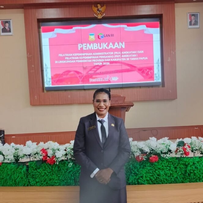 
 Foto Peserta Diklat PIM III LUSIANA JACKLINE BEMEY, ST